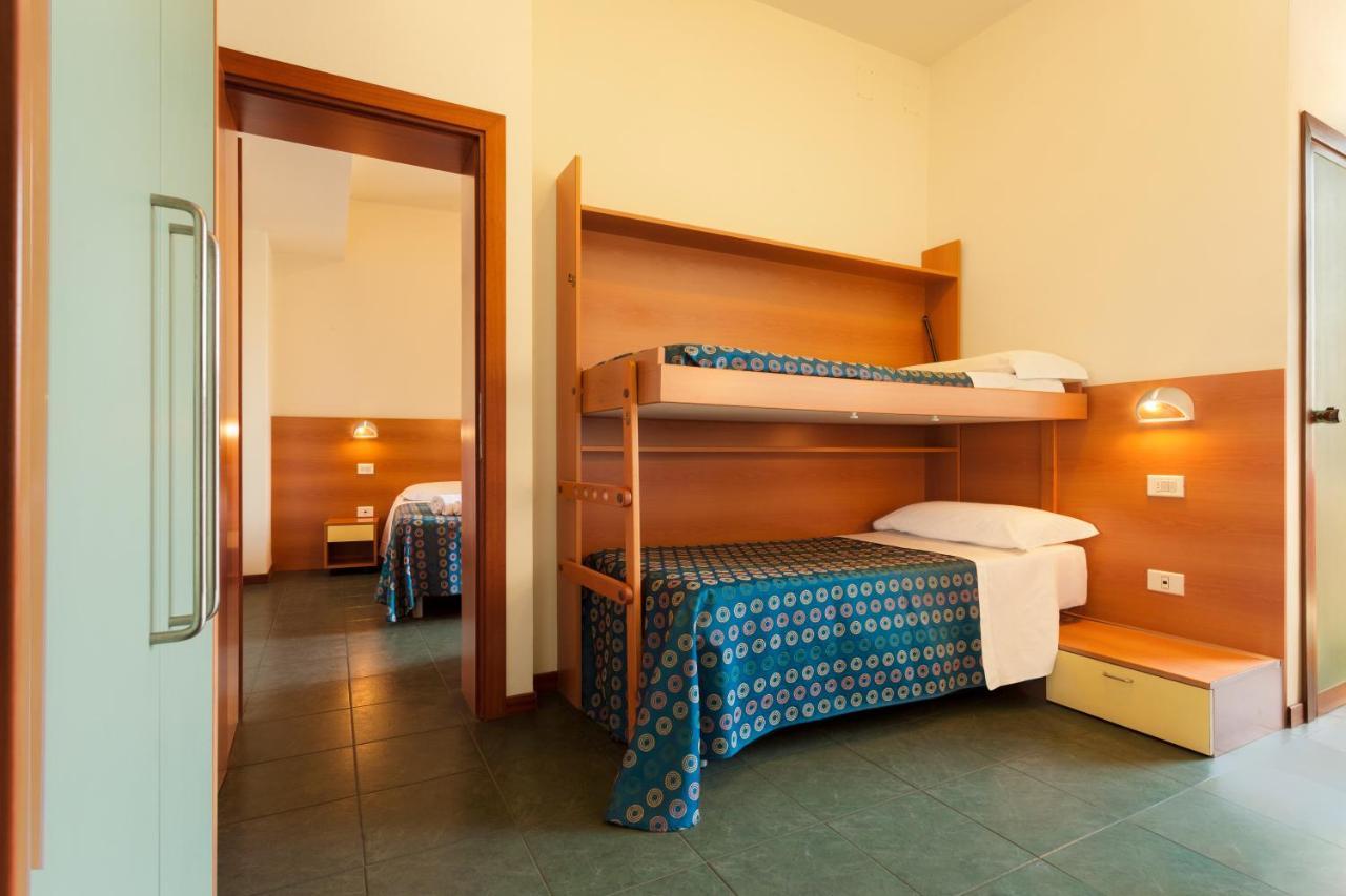 Hotel Atlantic Vista Mare Pesaro Exterior photo